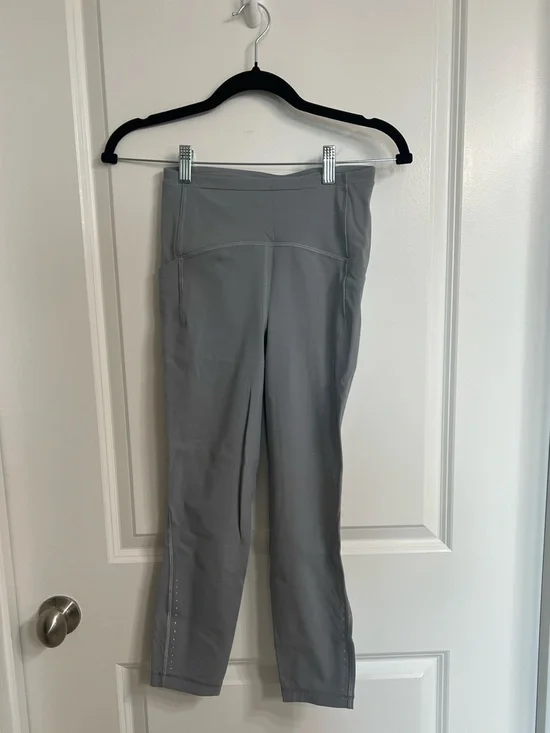 Lululemon Swift Speed Legging 23 inch - Picture 2 of 5